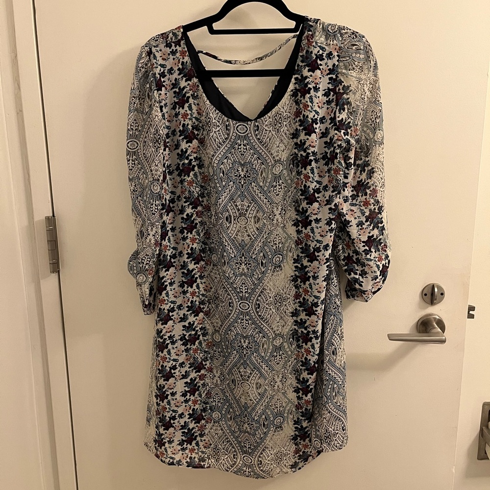 Speechless brand 3/4 sleeve boho short dress.